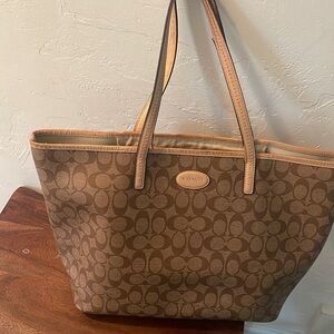 Coach tote bag